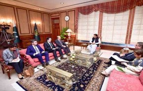 وزیر خارجه ترکیه با «عمران خان» دیدار و گفتگو کرد