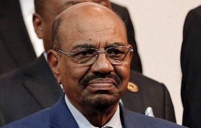 الحكومة السودانية الجديدة تؤدي القسم
