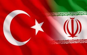 مسؤول تركي يقترح تأسيس بنك مشترك لتطوير العلاقات مع ايران