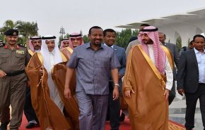 آبي أحمد يصل السعودية قبيل توقيع “اتفاق سلام تاريخي” مع إريتريا