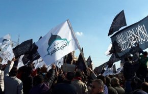 تحرير الشام تبعث إشارات سرية لتركيا.. وترامب يزعم فضله بمنع هجوم إدلب!