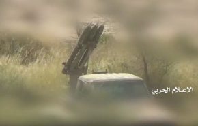 بالفيديو.. لحظة اطلاق 6 صواريخ من نوع زلزال 1 على تجمعات الغزاة في مجازة بعسير 