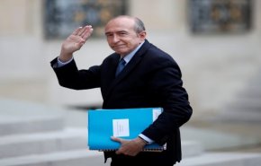 ما سر استقالة وزير الداخلية الفرنسي بإتهامات طهران؟ 