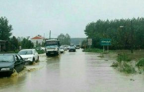 مصرع 3 اشخاص بسبب السيول والصواعق في شمال ايران 