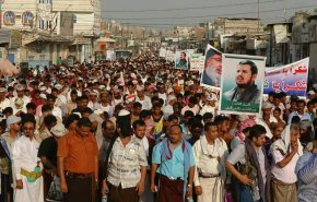بالصور..مسيرة حاشدة في الحديدة ضد العدوان السعودي