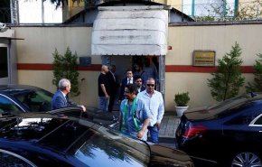 لحظة دخول ومغادرة الوفد السعودي قنصلية بلاده بإسطنبول