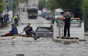 مصرع 13 شخصا بسبب الفيضانات جنوبي فرنسا