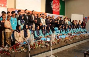 128 ألف تلمیذ أجنبي من دون وثائق إقامة يواصلون دراستهم بإيران