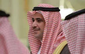 من هو  