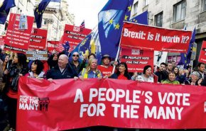 مظاهرة في لندن للمطالبة بتنظيم استفتاء حول اتفاق بريكست+فيديو