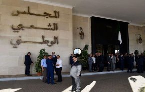 الأزمة البرلمانية في الجزائر تصل إلى طريق مسدود