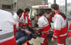 اصابة 13 زائرا ايرانيا بحادث مروري في طريق الحلة كربلاء