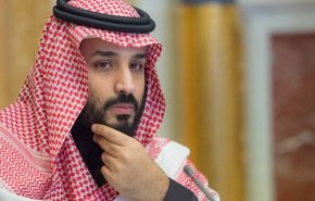 ابن سلمان يشيد باقتصاد قطر ويعد بمملكة بثوب جديد