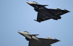 اعتراض مقاتلتين فرنسيتين وطائرة أميركية في سوريا