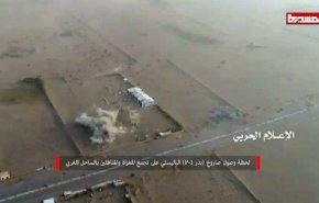 لحظه اصابت موشک یمن به محل تجمع مزدوران سعودی+فیلم