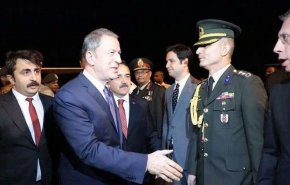 وزير الدفاع التركي يزور السودان