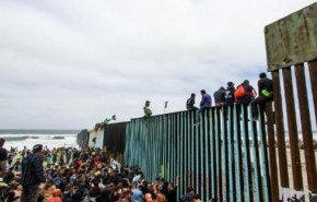 سلطات أميركا تعلّق منح اللجوء لمن يعبرون الحدود بطريقة غير شرعية
