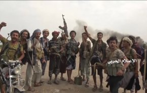 القوات اليمنية تستعيد مناطق استراتيجية بمحيط الحديدة+فيديو