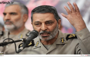 قائد الجيش الايراني يتفقد جهوزية الوحدات العسكرية في غرب البلاد