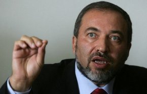 وزير الحرب الصهيوني يعترف بالهزيمة ويعلن استقالته