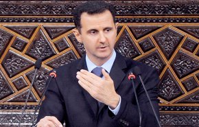 بالفيديو.. المخطوفون المحررون يرفعون الأسد على الأكتاف