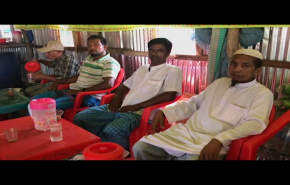 بالفيديو...بنغلاديش تبدأ إعادة مسلمي الروهينغا إلى بلادهم 
