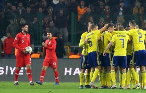 السويد تحقق فوزا ثمينا على تركيا 1-0