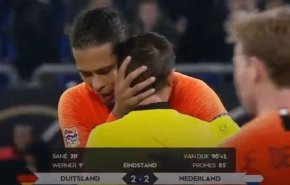 فيديو محزن: مباراة ألمانيا وهولندا شهدت موقفا إنسانيا بطله قائد منتخب 