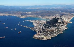 ماي تؤكد على «سيادة» بريطانيا على جبل طارق رغم بريكست