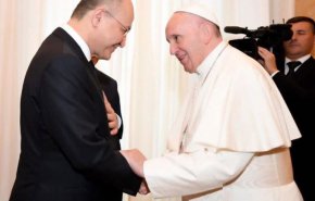 صالح يوجه دعوة إلى بابا الفاتيكان لزيارة العراق