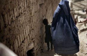 في أفغانستان.. يجبر الآباء على بيع بناتهم...ما السبب؟!