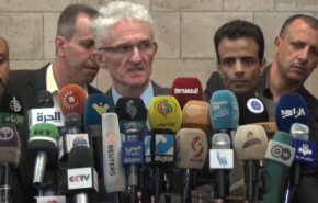 بالفيديو..مارك لوكوك يطالب بايقاف الحرب على اليمن وتقديم المساعدات 