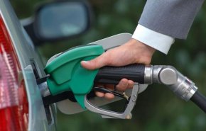 کمیسیون انرژی مجلس: افزایش قیمت بنزین به لیتری 5 هزار تومان صحت ندارد/ بنزین امسال گران نمی شود
