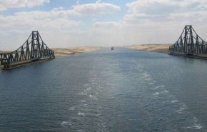 مصر.. عمليات بحث عن 14 صيادا غرق قاربهم في خليج السويس