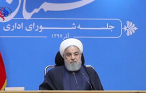 روحانی: آمریکایی‌ها هر روز از طرق مختلف پیام مذاکره می‌دهند/ اگر آمریکا تسلیم حق بشود، مذاکره می‌کنیم