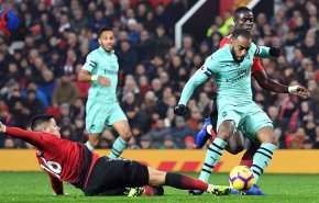 مانشستر يونايتد ينتزع التعادل 2-2 مع ارسنال