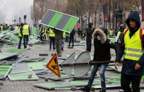 الشرطة الفرنسية تعلن إضرابا مفتوحا وتدعم السترات الصفراء