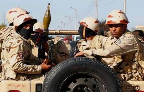 الجيش المصري يحذر شركات الملابس