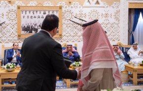 رئيس الوزراء التونسي في السعوديّة: لا شيء في الجيب! 