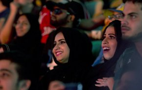 خشم سعودی ها از جشن و پایکوبی در حاشیه مراسم فرمول E! + فیلم