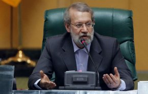 لاریجانی: استعفای نمایندگان اصفهان در هیات رییسه بررسی می شود