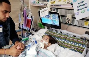 اجازه یافتن زن یمنی برای خداحافظی با پسر بیمار خود در آمریکا + فیلم