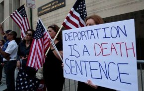 محكمة أمريكية تؤيد قرار إدارة ترامب بترحيل 100 مهاجر عراقي
