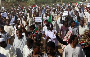 هكذا تعاطت السعودية مع احتجاجات السودان