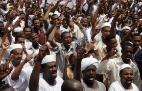 بالفيديو...ضحايا جراء اطلاق الشرطة السودانية النار على متظاهرين في الخرطوم