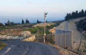 شاهد منطاد تجسس إسرائيلي يخترق أجواء لبنان الجنوبية
