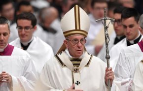 البابا فرانسيس ينتقد فضيحة الانتهاكات الجنسية في الكنيسة الكاثوليكية الأمريكية