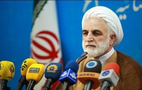 مسؤول قضائي ايراني: ليخسأ وزير الخارجية البريطاني