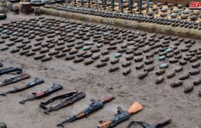 أسلحة وذخائر  من مخلفات الإرهابيين في ريف حمص