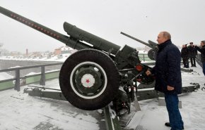 شاهد: بوتين يطلق مدفع الاحتفال بعيد الميلاد الأورثودكسي